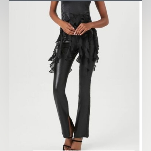 Forever 21 Cherry Mellow Satin Ruffle-Trim Cropped Tube Top Size Medium - Picture 4 of 8